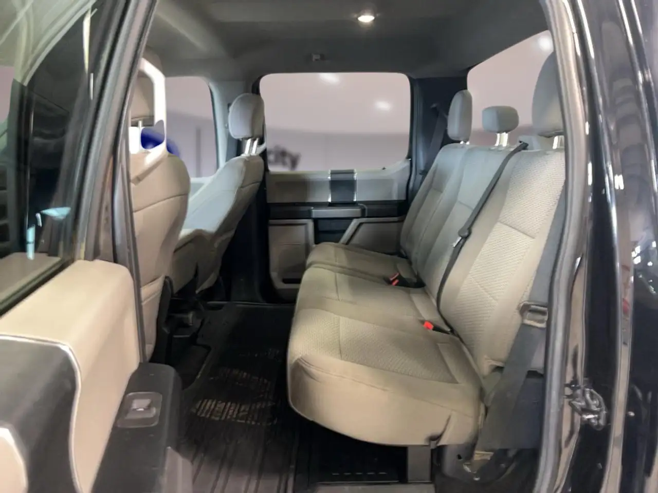 Ford F 350 снимка Ford F 350