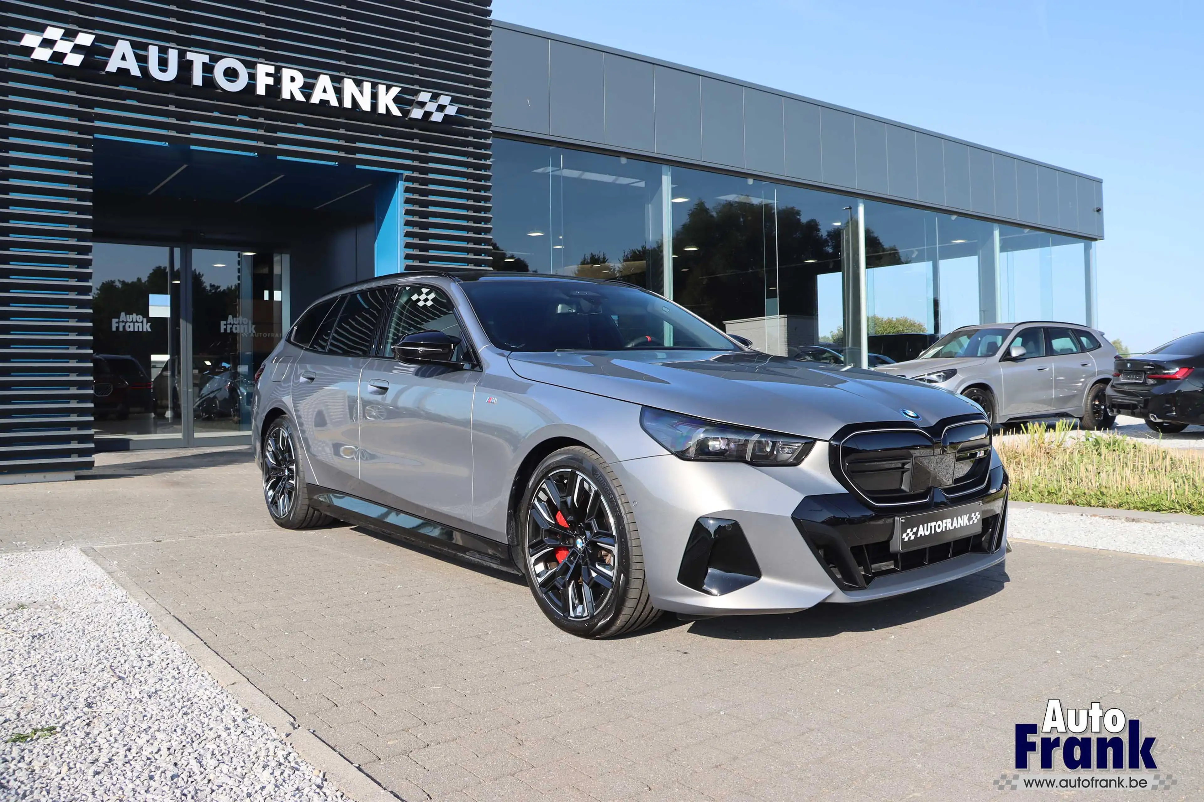 BMW i5 M60 / TOURING / PANO / INTGR STR / DRIV +PARK PRO / B&W / HUD