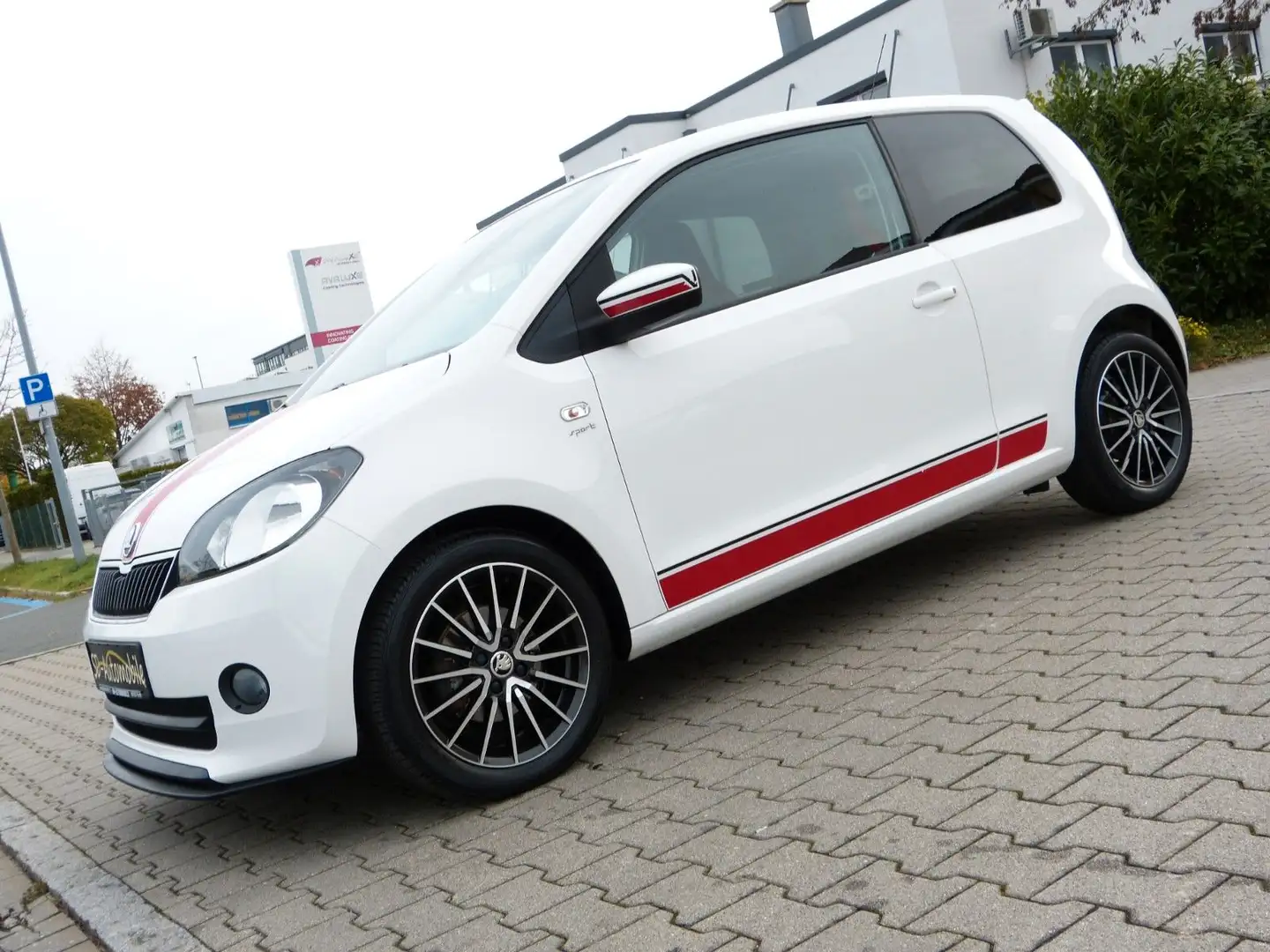 Skoda Citigo Sport 55 KW *Navi*Klima*Sitzhz*Bluetooth* Weiß - 1