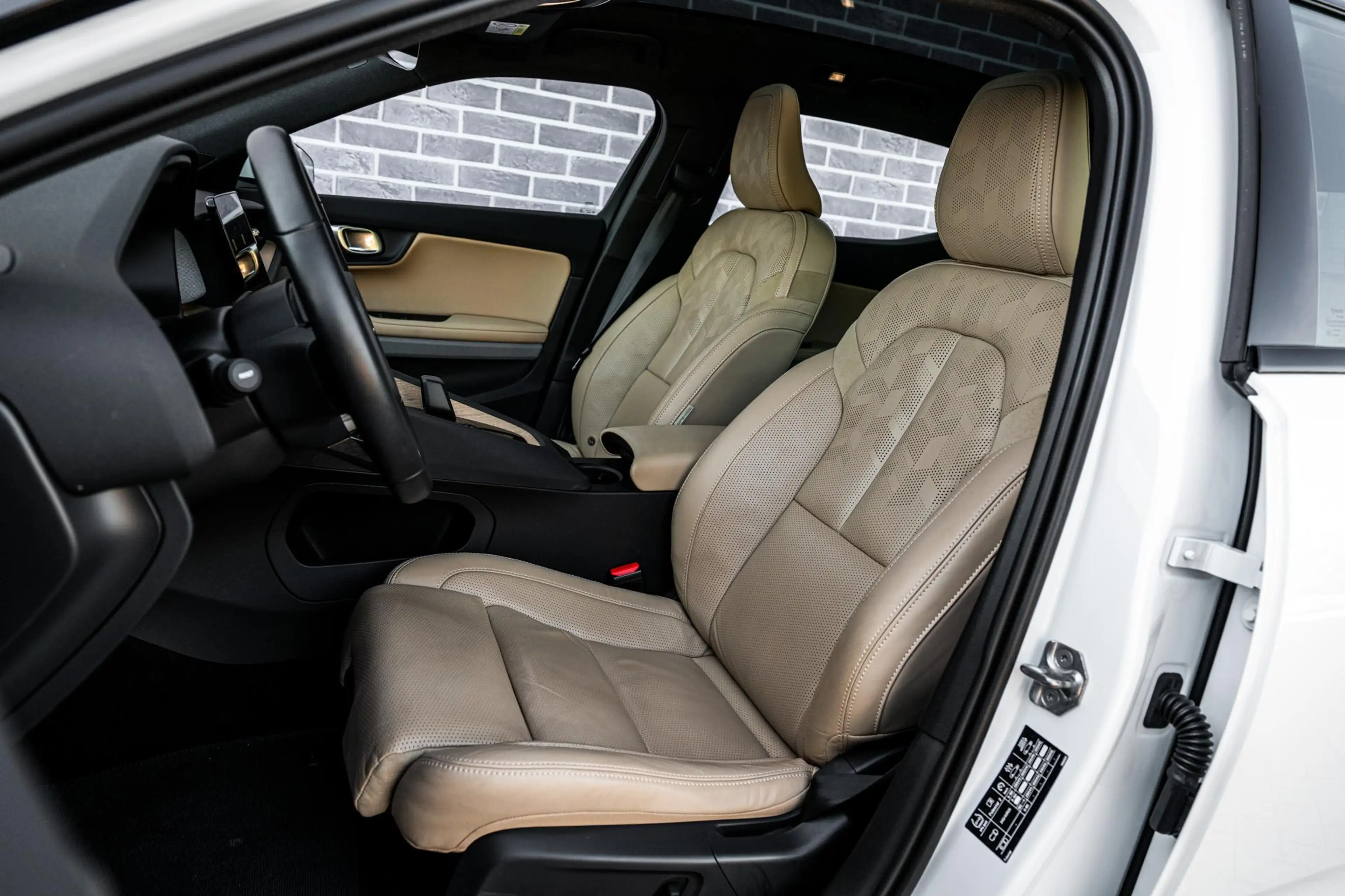Polestar 2 Standard Range Single Motor 63kWh | Pilot Pack | P — photo 6