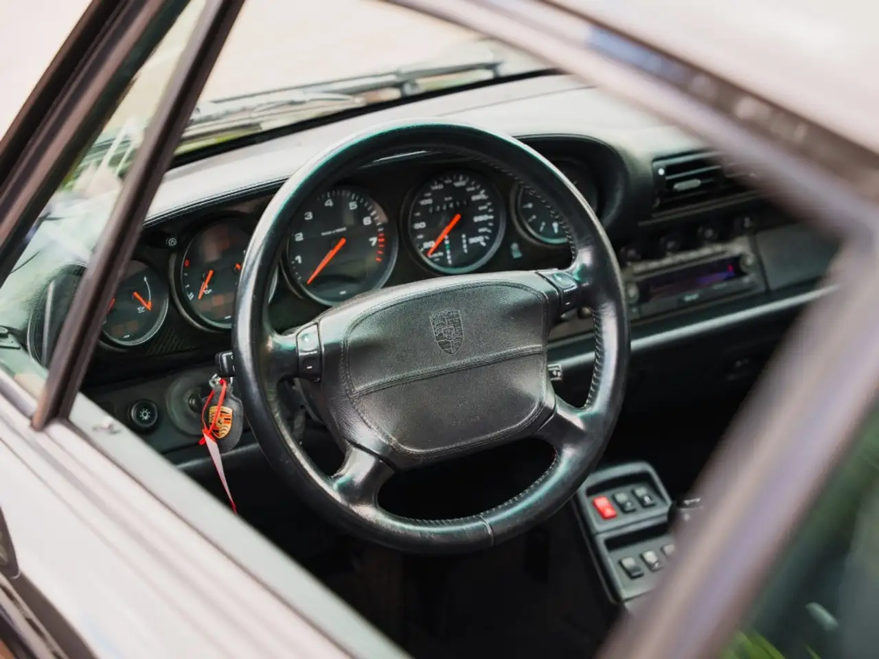 Porsche 993 911 Carrera Coupe â 3.6L â Schwarz Metal, foto 6
