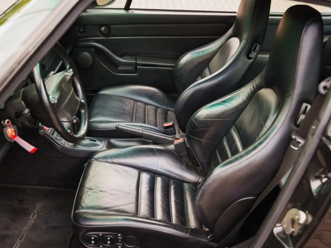 Porsche 993 911 Carrera Coupe â 3.6L â Schwarz Metal, foto 7