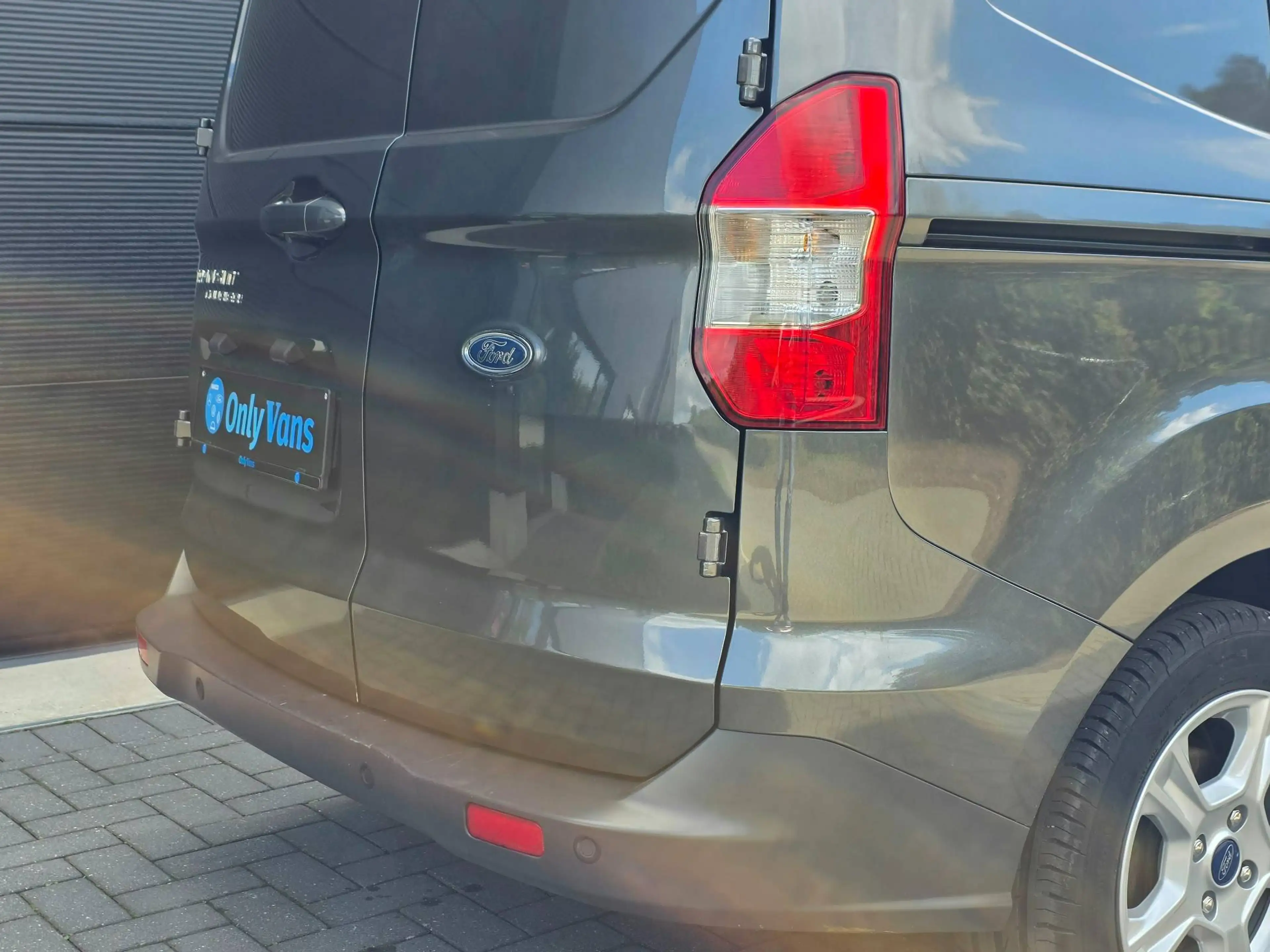 Ford Courier 1.0 benzine / Lichte vracht / Aut. airco / Btw aftrekbaar — photo 10