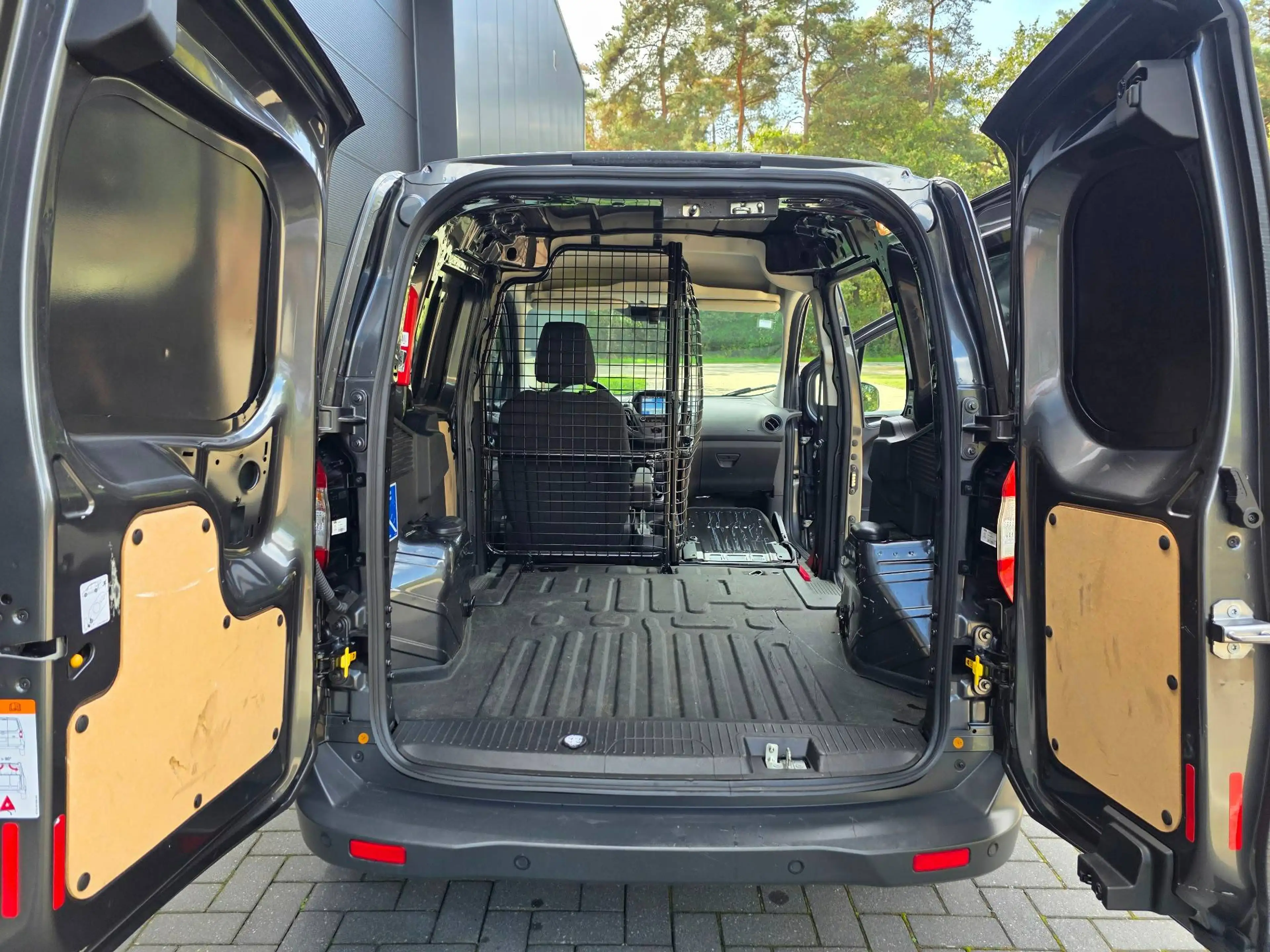 Ford Courier 1.0 benzine / Lichte vracht / Aut. airco / Btw aftrekbaar — photo 11