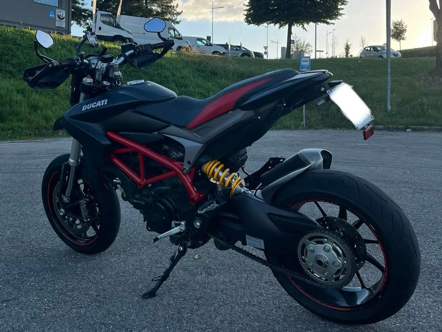 Ducati Hypermotard 821 Чёрный - 1