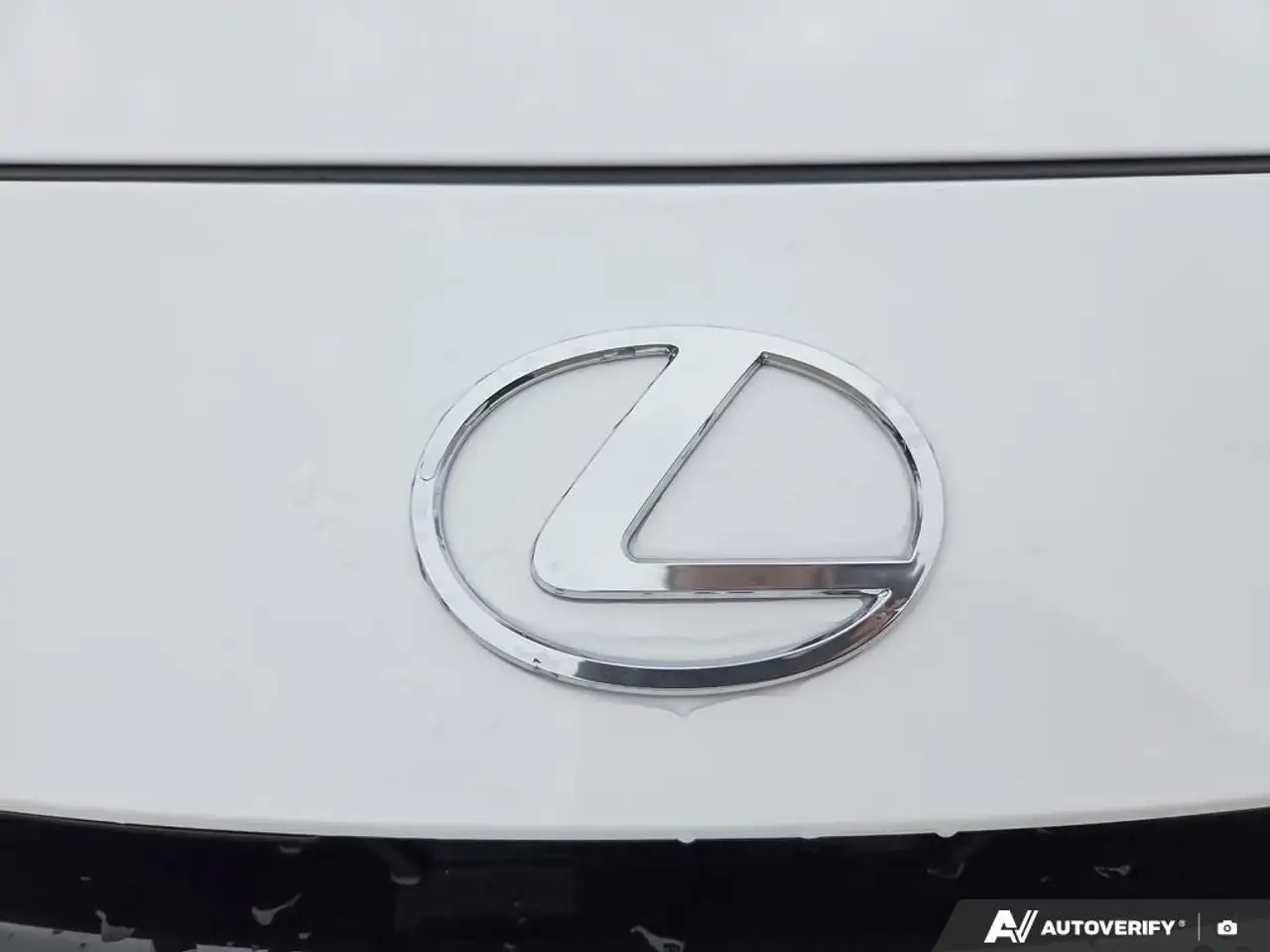 Lexus IS снимка Lexus IS
