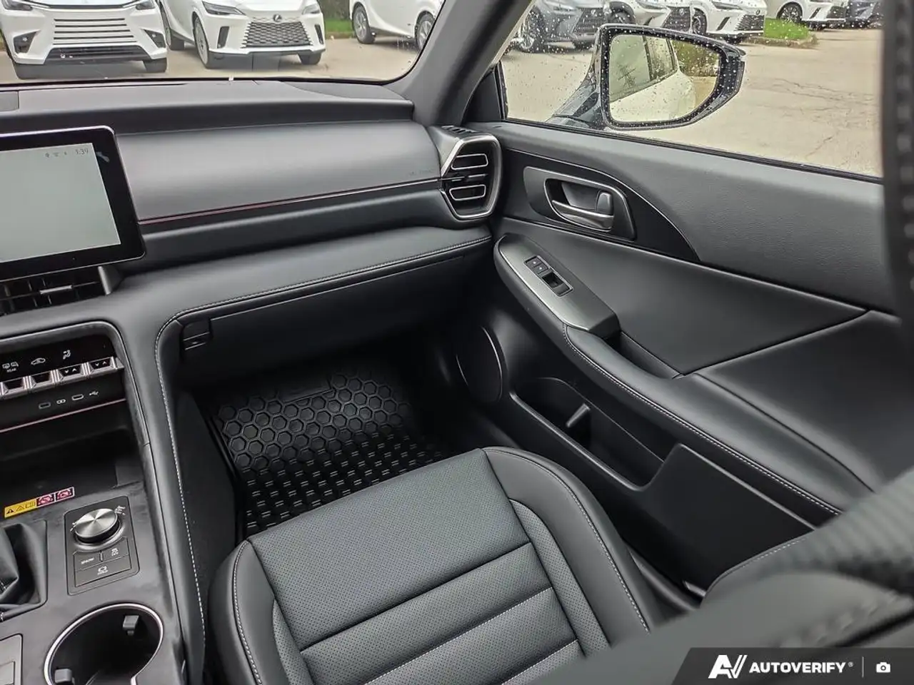 Lexus IS снимка Lexus IS