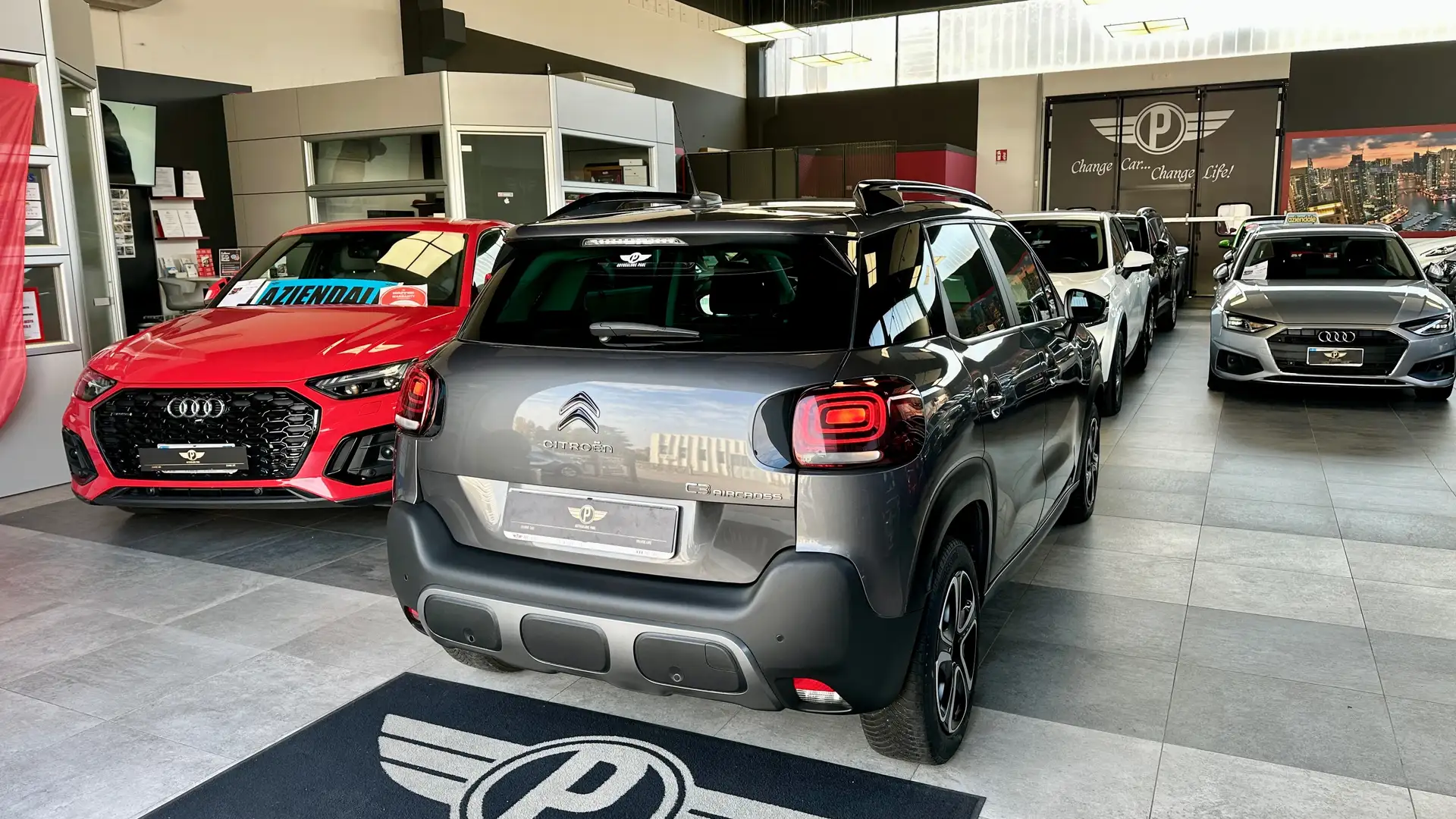 Citroen C3 Aircross 1.5 BlueHDi 110CV S&S Feel + Neopatentato Gris - 2