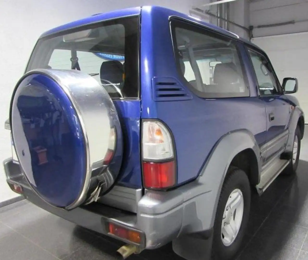 Toyota Land Cruiser KDJ 5 posti - 2