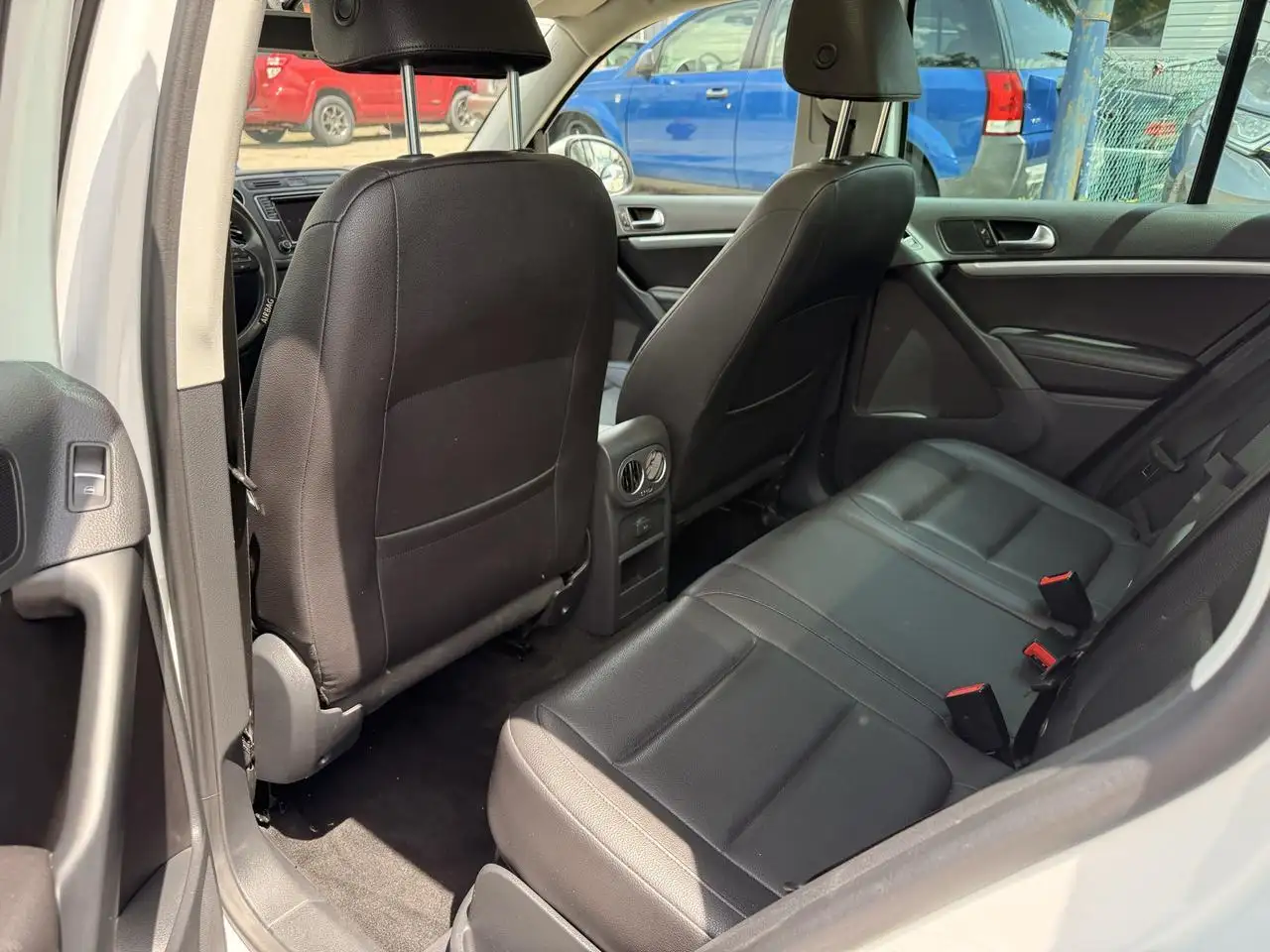 Volkswagen Tiguan снимка Volkswagen Tiguan