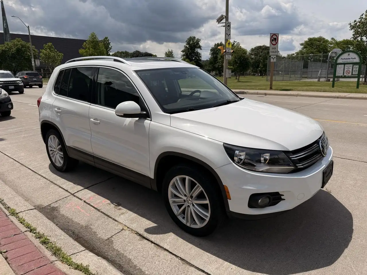 Volkswagen Tiguan снимка Volkswagen Tiguan