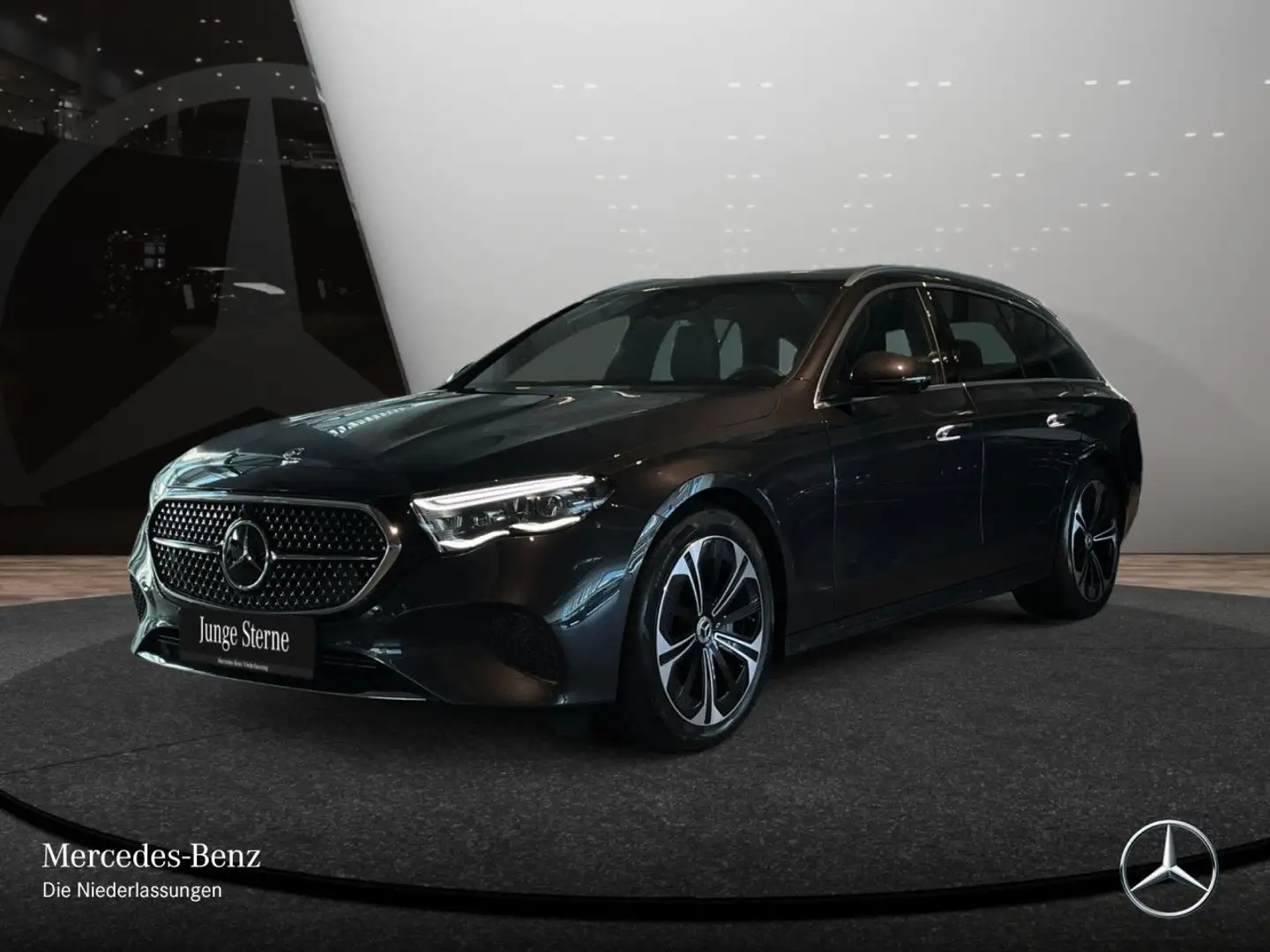 Mercedes-Benz E 300 de T Avantgarde Fahrass 360° Distr. AHK PTS Grau - 2