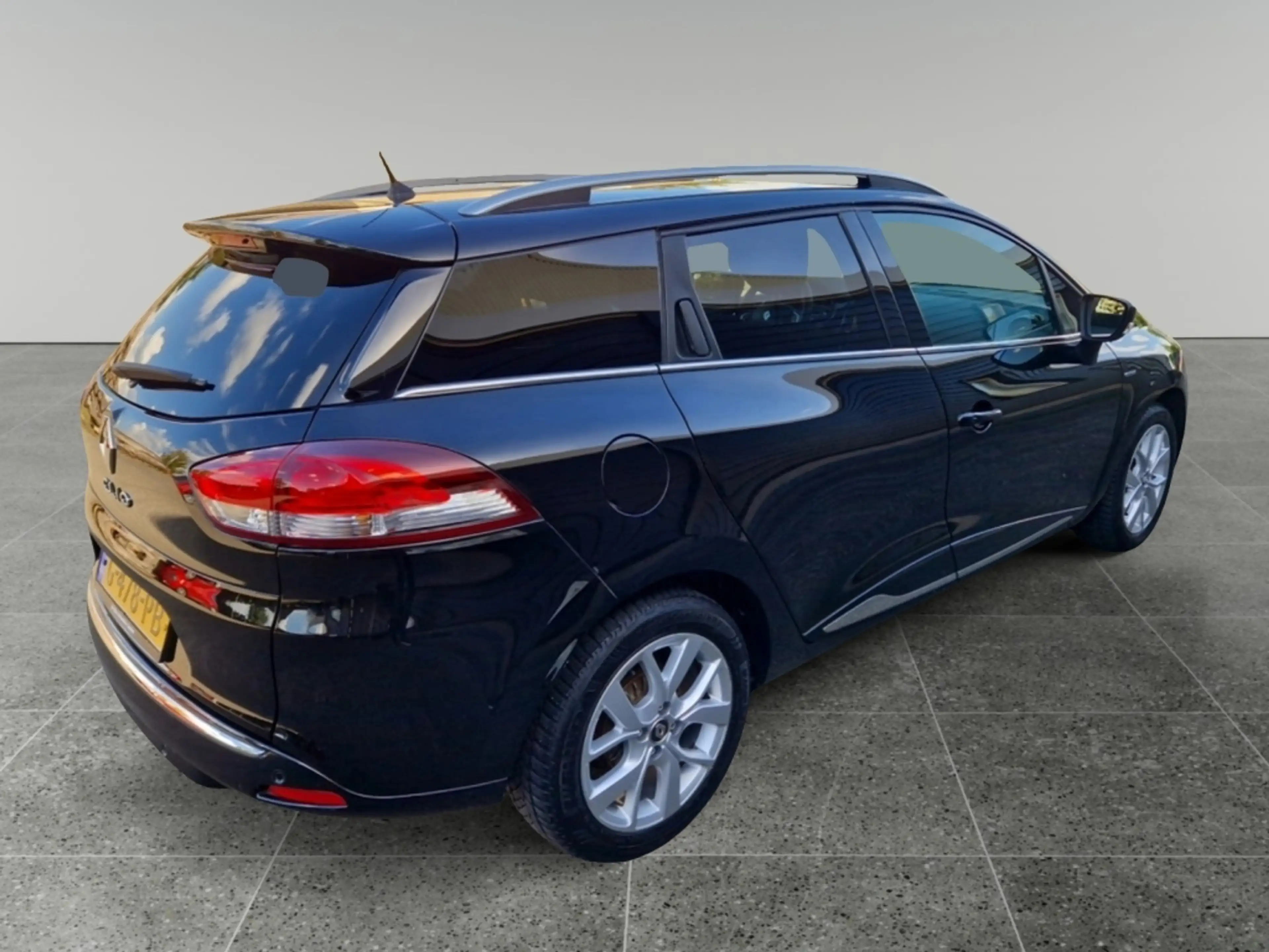 Renault Clio Estate 0.9 TCe Limited. Zeer nette en goede auto. — photo 6