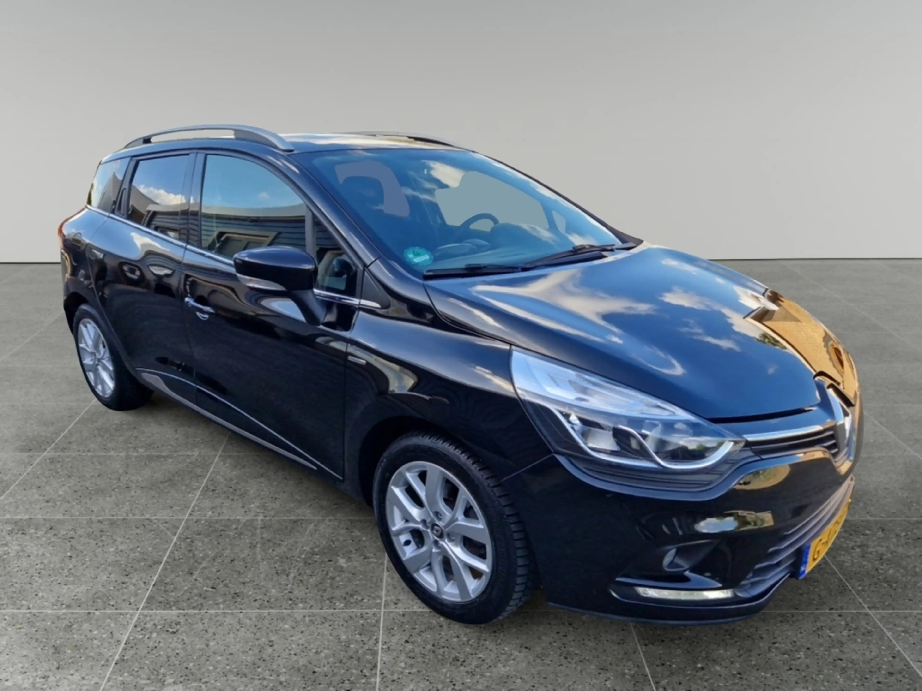 Renault Clio Estate 0.9 TCe Limited. Zeer nette en goede auto. — photo 4