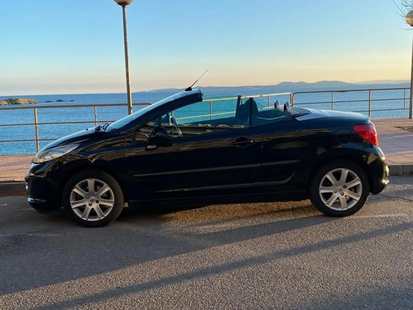 Peugeot 207 207 CC 1.6 VTi Negro - 1