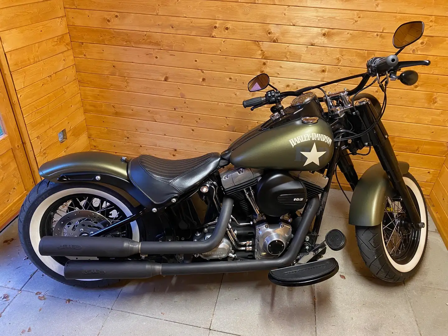 Harley-Davidson Softail Slim FLS - 1