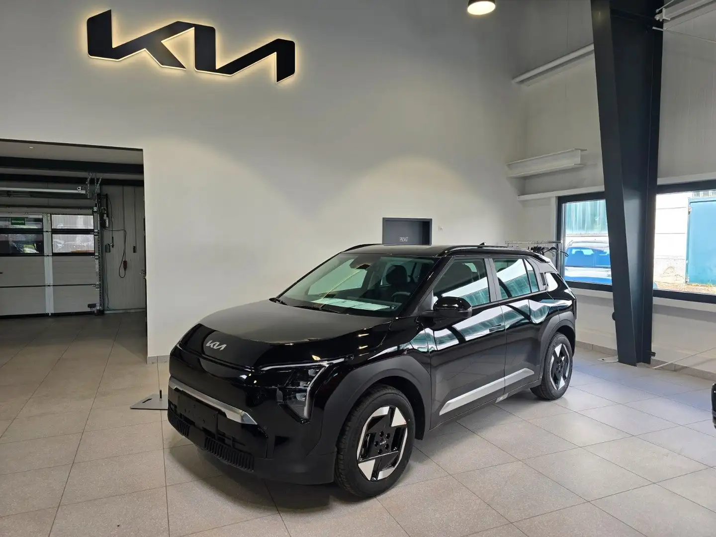 Kia EV3 150 kW Earth*Navi*LED*Rückfahrkamera* Noir - 1