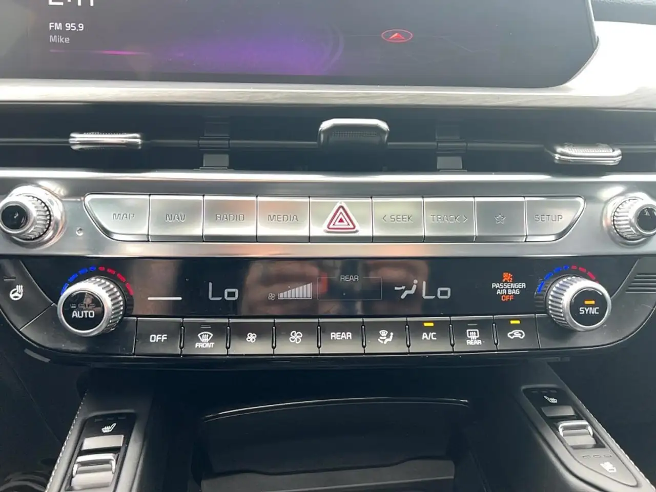 Kia Telluride снимка Kia Telluride
