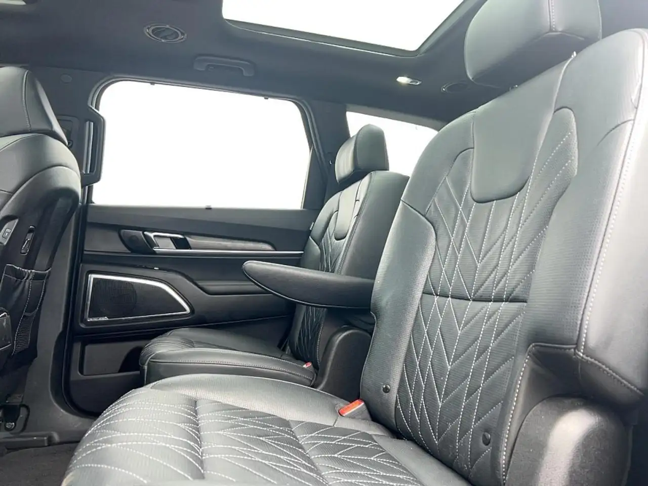 Kia Telluride снимка Kia Telluride
