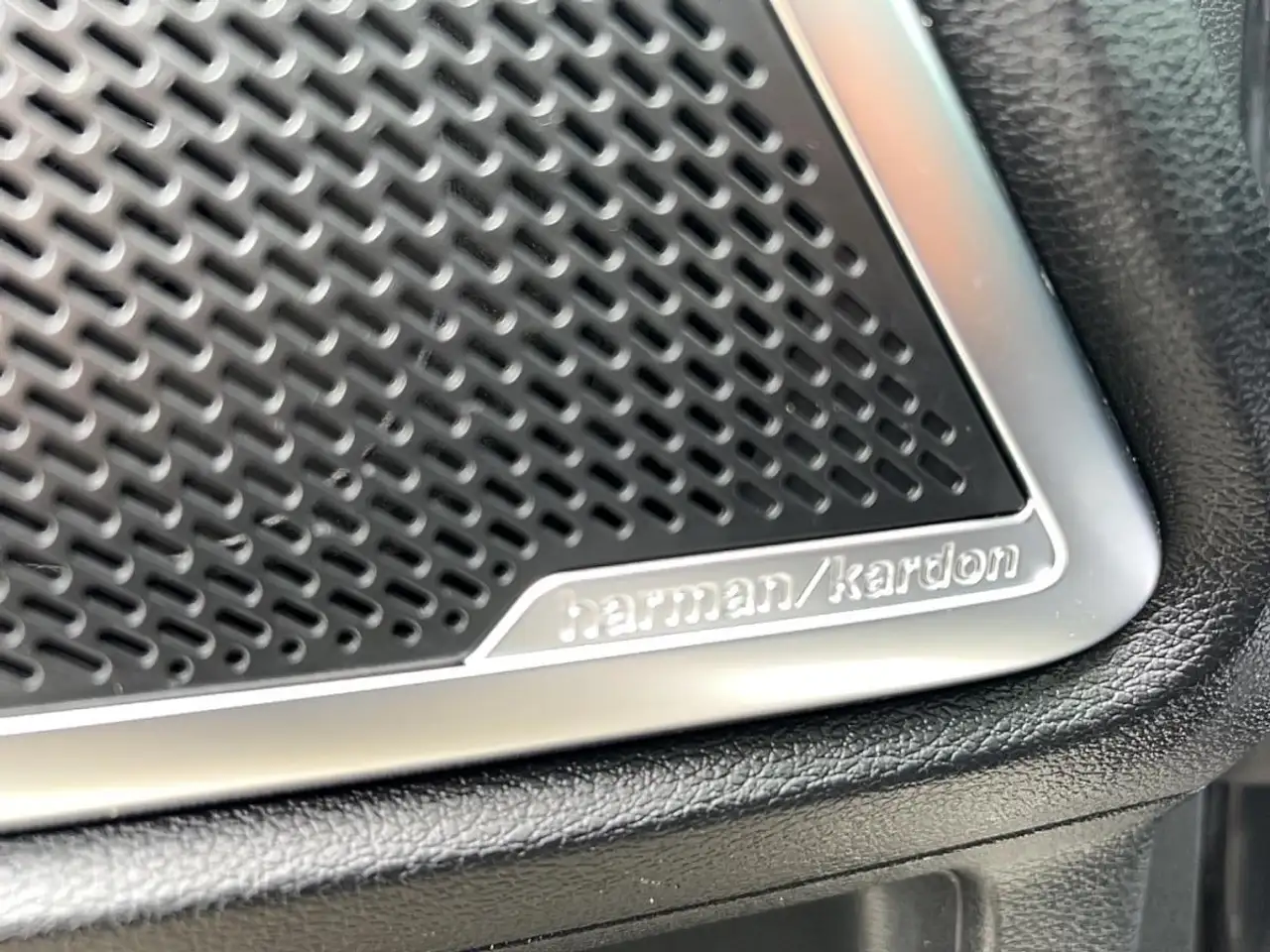 Kia Telluride снимка Kia Telluride