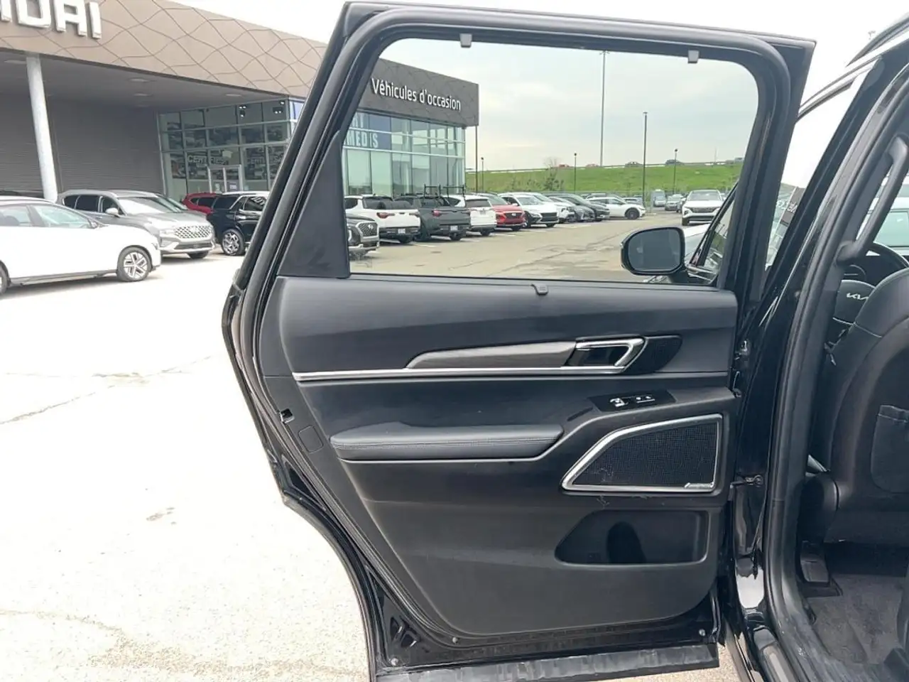 Kia Telluride снимка Kia Telluride