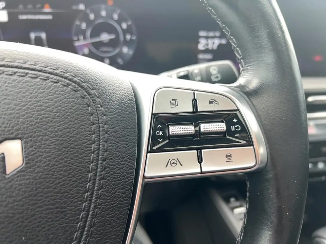 Kia Telluride снимка Kia Telluride