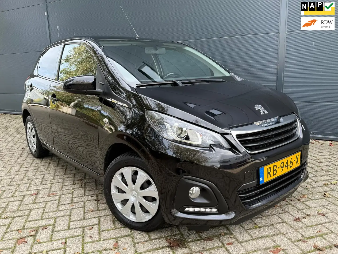 Peugeot 108 1.0 e-Navi/achteruitcamera/bluetooth/carplay/ Zwart - 1