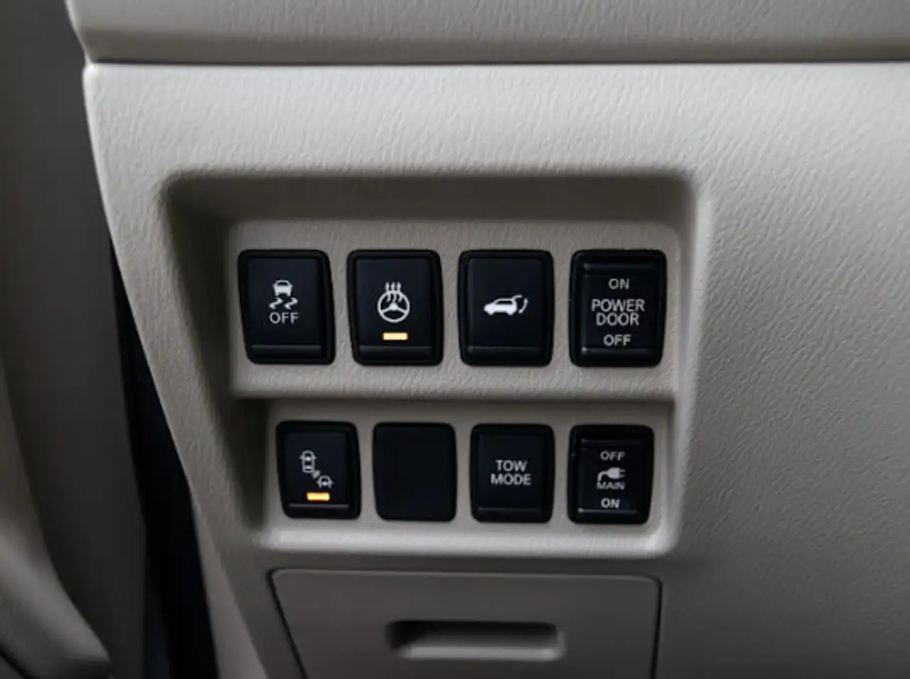 Nissan Pathfinder снимка Nissan Pathfinder