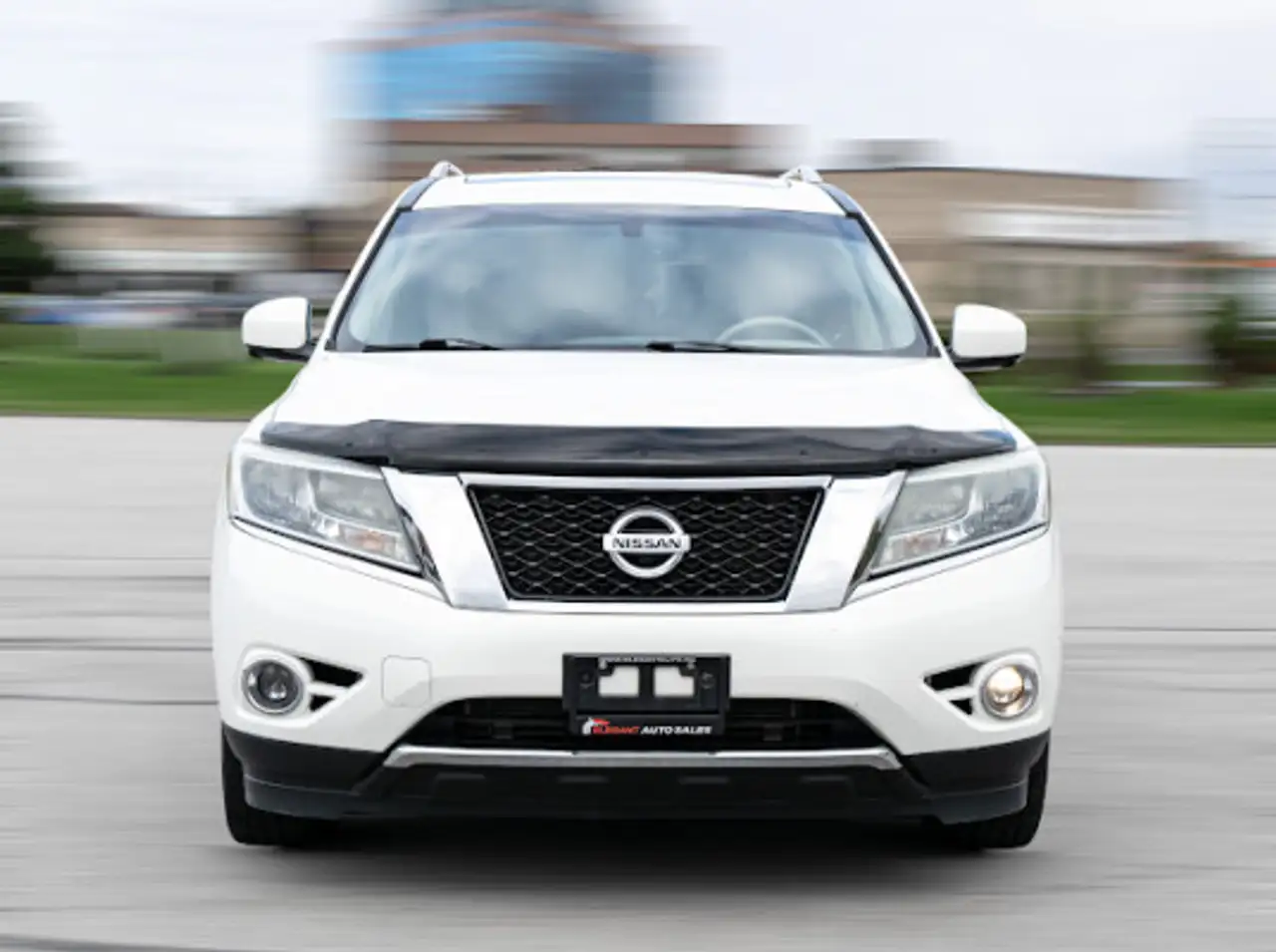 Nissan Pathfinder снимка Nissan Pathfinder
