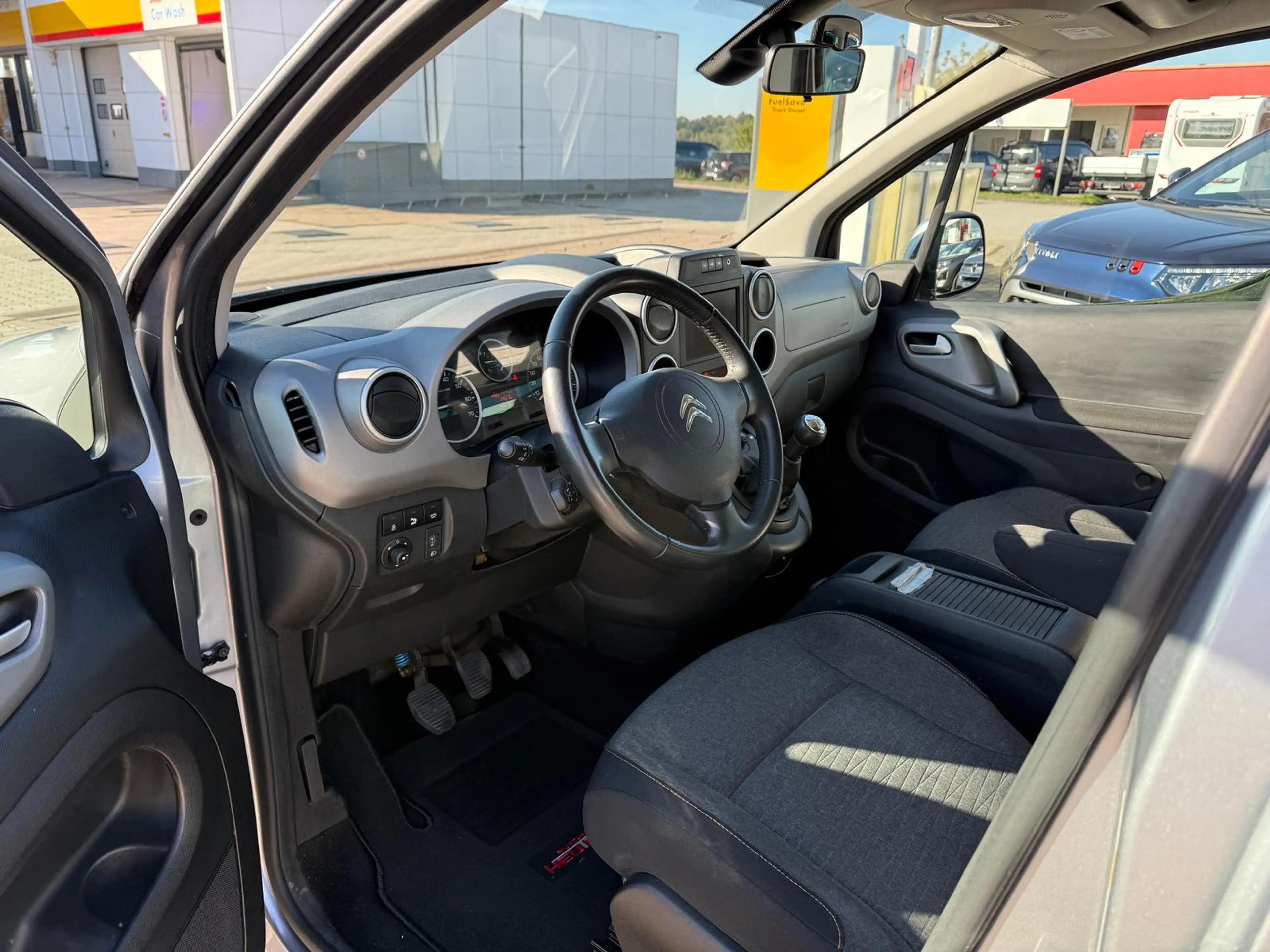 Citroen Berlingo Shine 1.2 12V e-THP / PureTech Metallic — photo 5