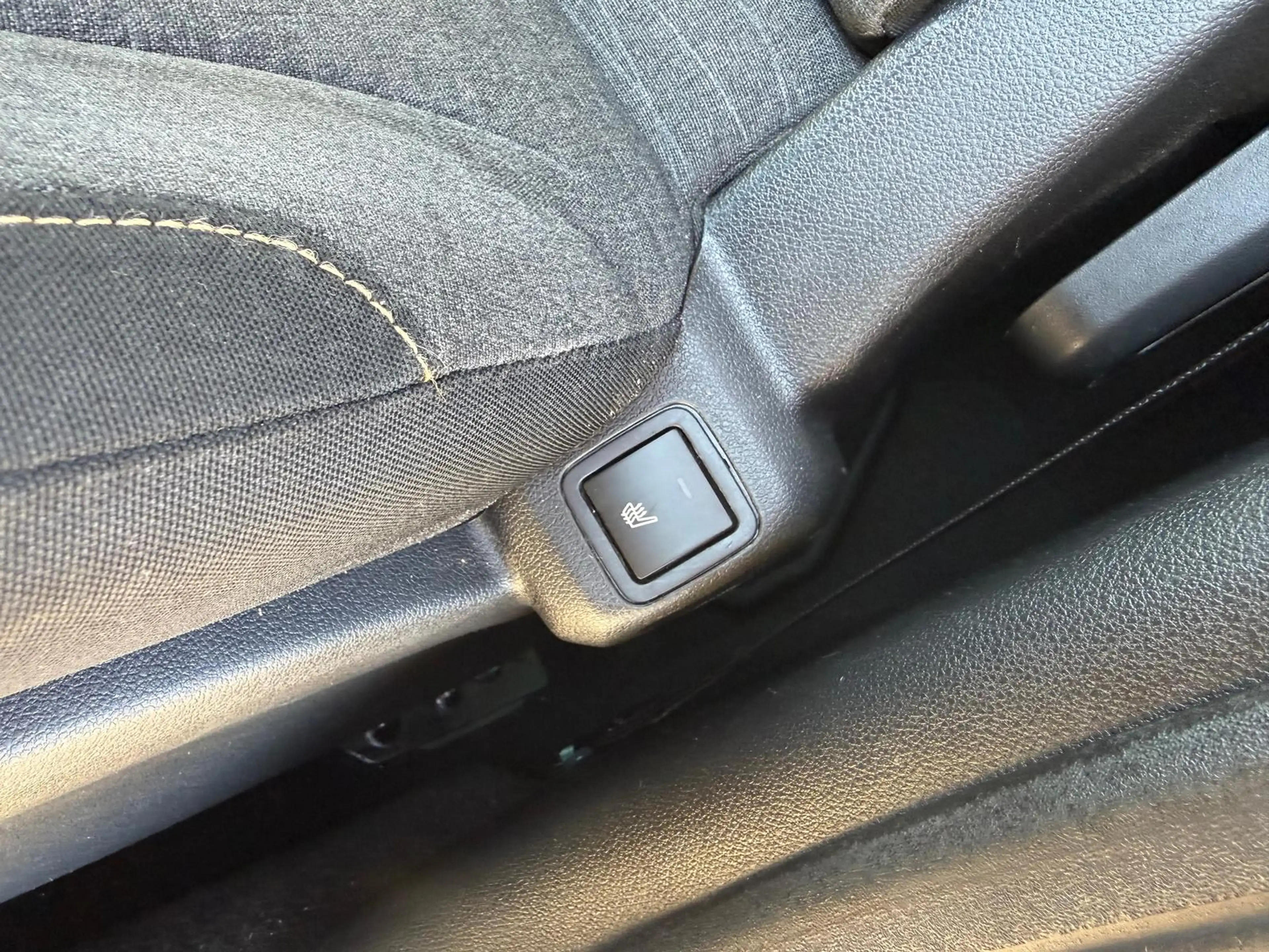 Citroen Berlingo Shine 1.2 12V e-THP / PureTech Metallic — photo 8
