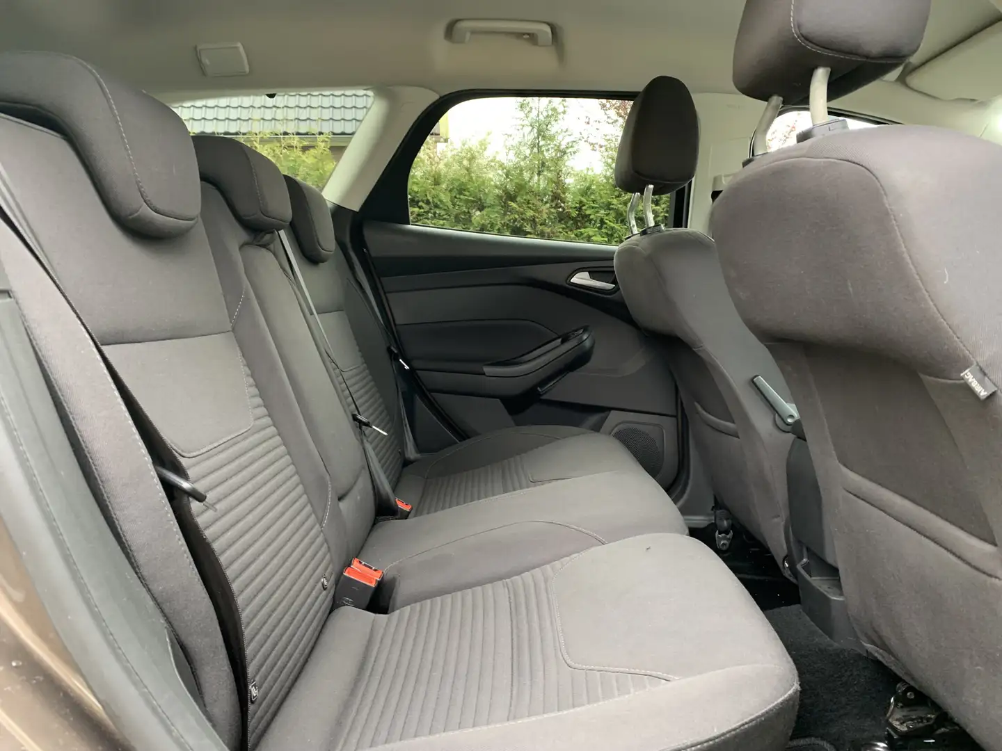 Ford Focus Wagon 1.5 TDCi Aut. Titanium, Navi | Camera | Trek Kahverengi - 2