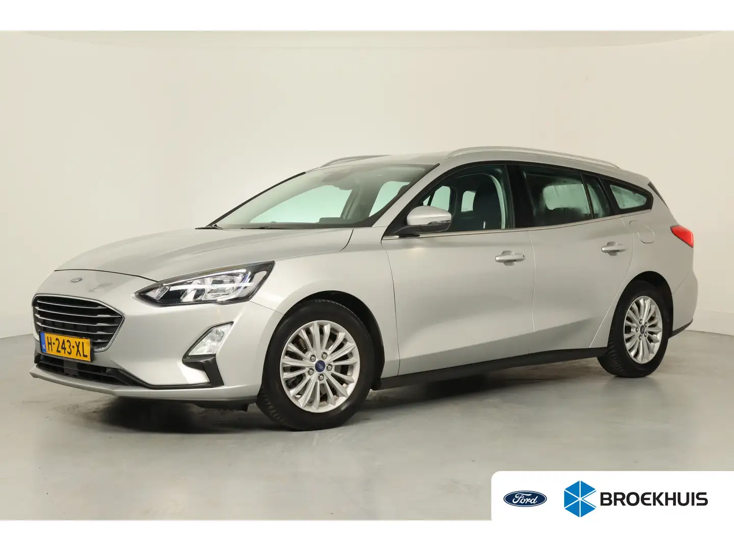 Ford Focus Wagon 1.0 EcoBoost Titanium Business Automaat! | D Grijs - 1