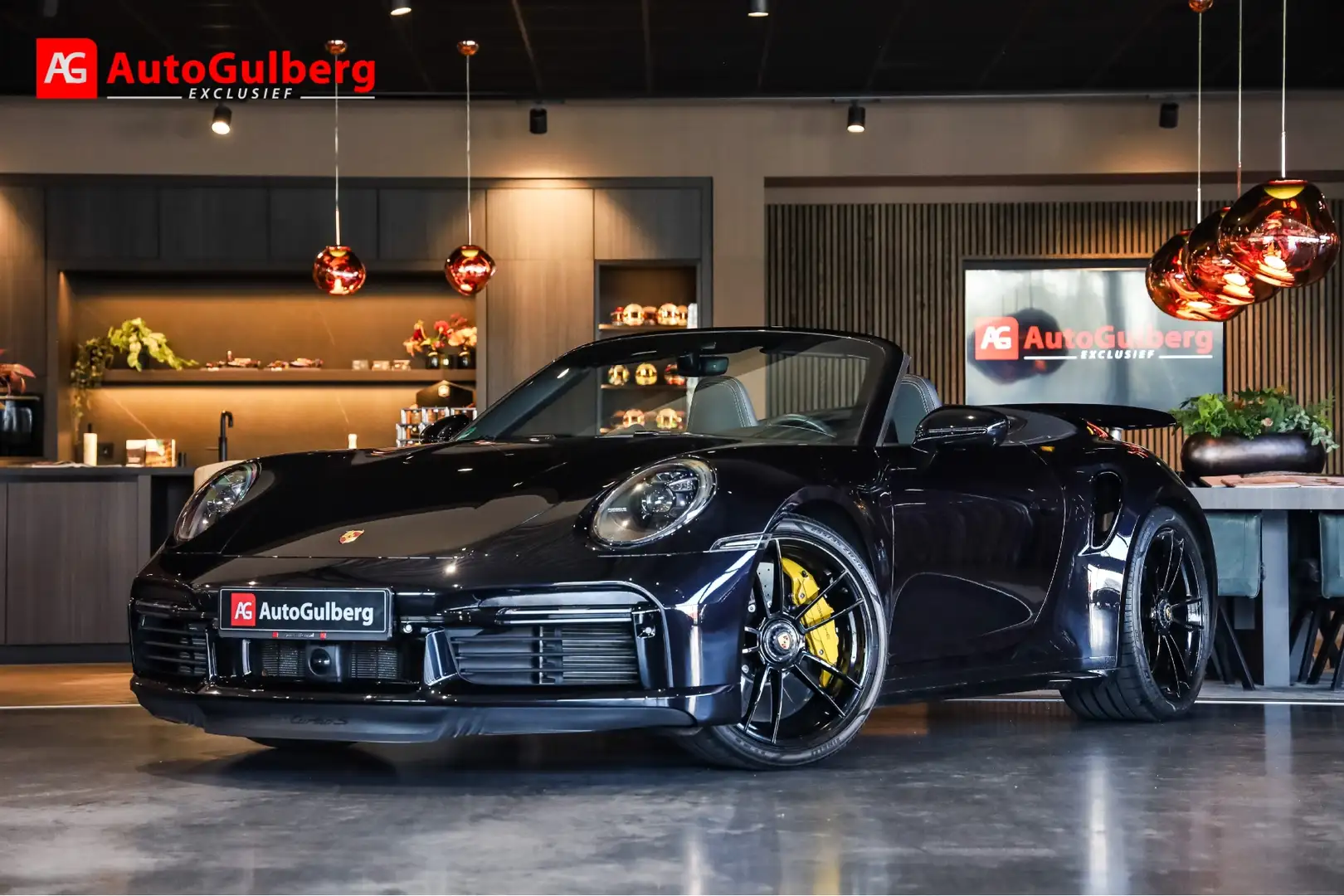 Porsche 992 Cabrio 992 3.8 Turbo S VERKOCHT Black Optic Glans, Negro - 1
