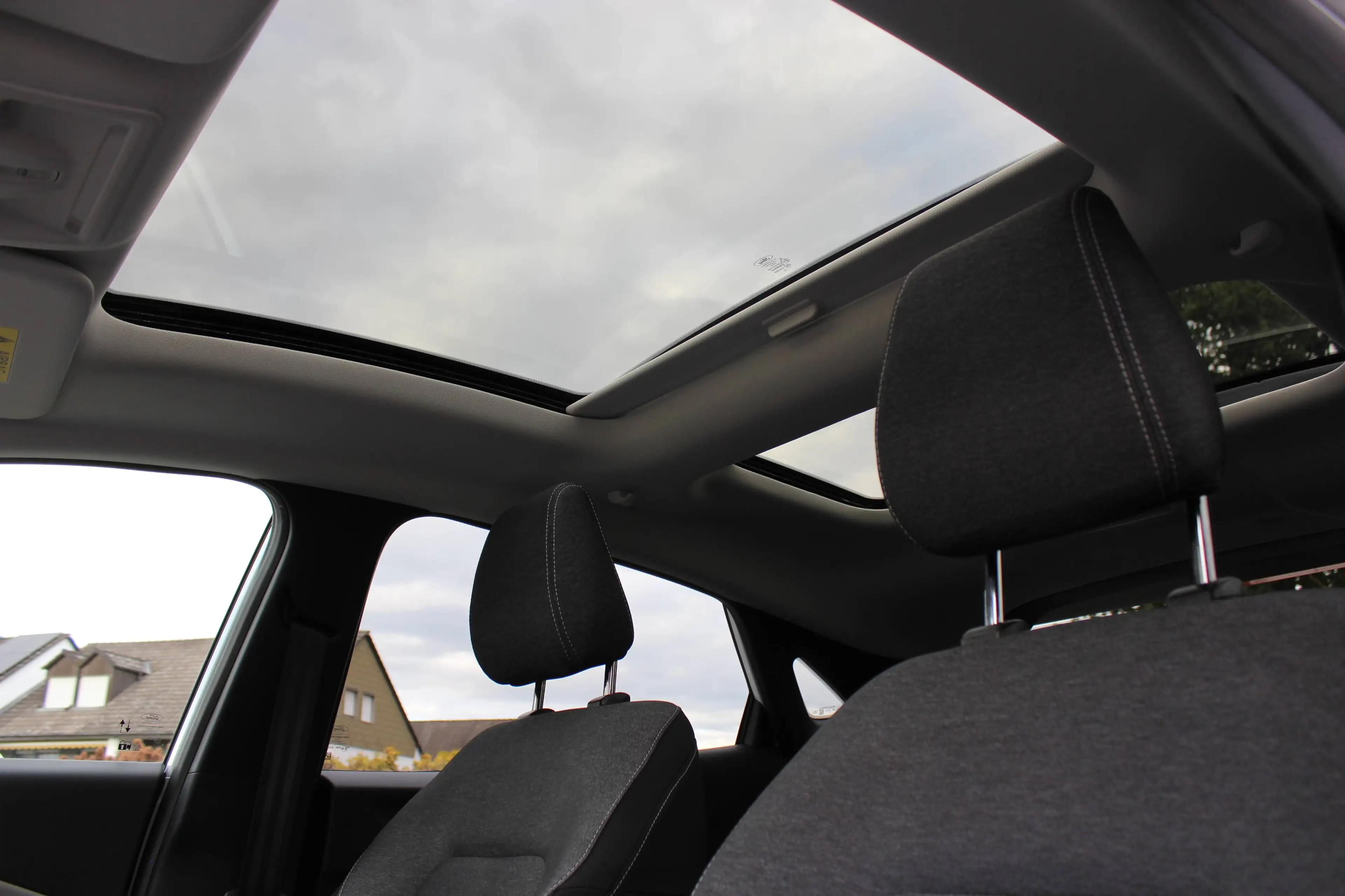 Ford Puma Gen-E Panoramadach*Ganzjahresreifen*LED-Scheinwerfer*ACC*Navi*Kamera*PDC — photo 10