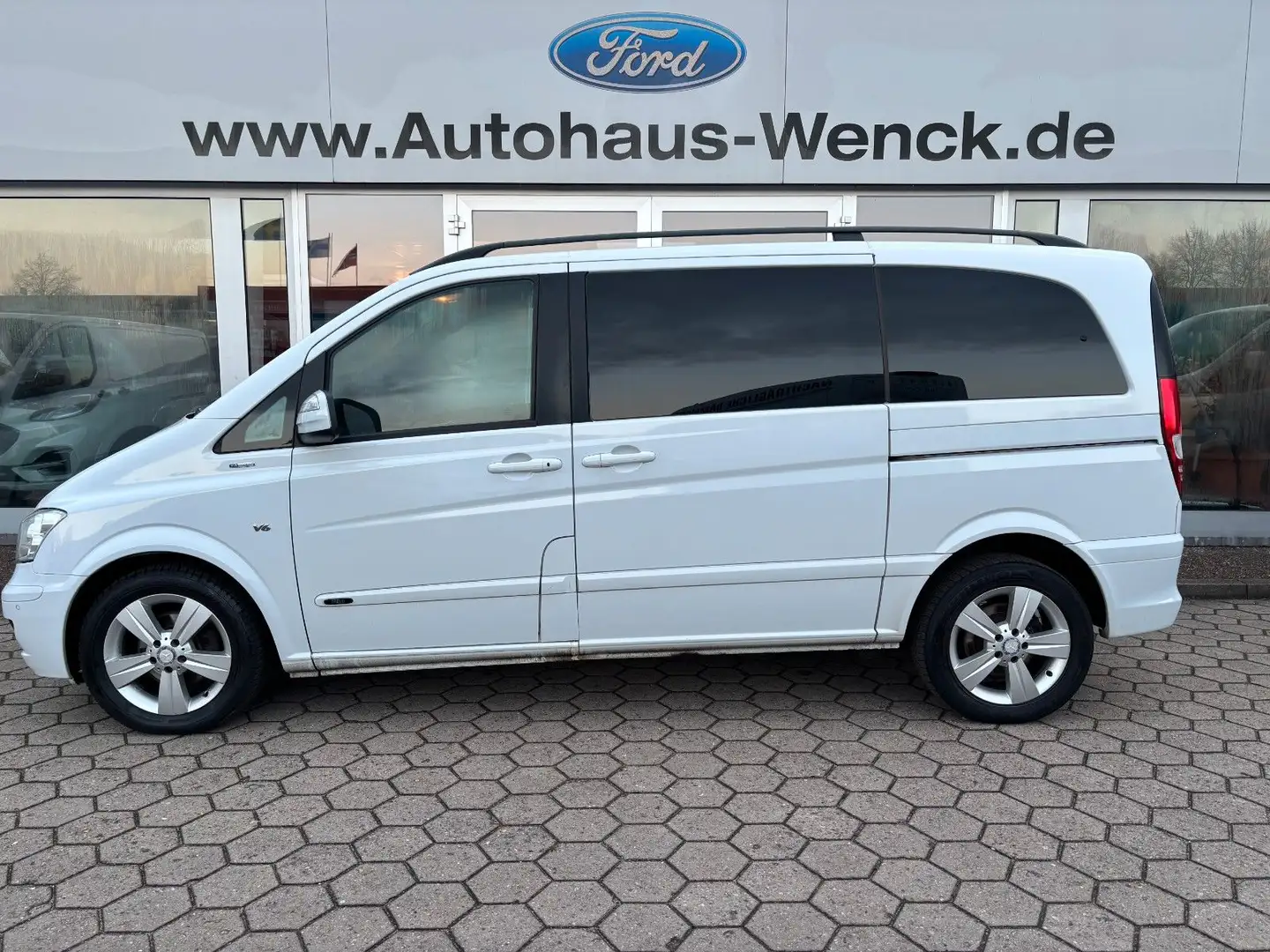 Mercedes-Benz Viano 3.0 CDI Edition*3.HAND*AUTOMATIK*6.SITZER* Blanc - 1