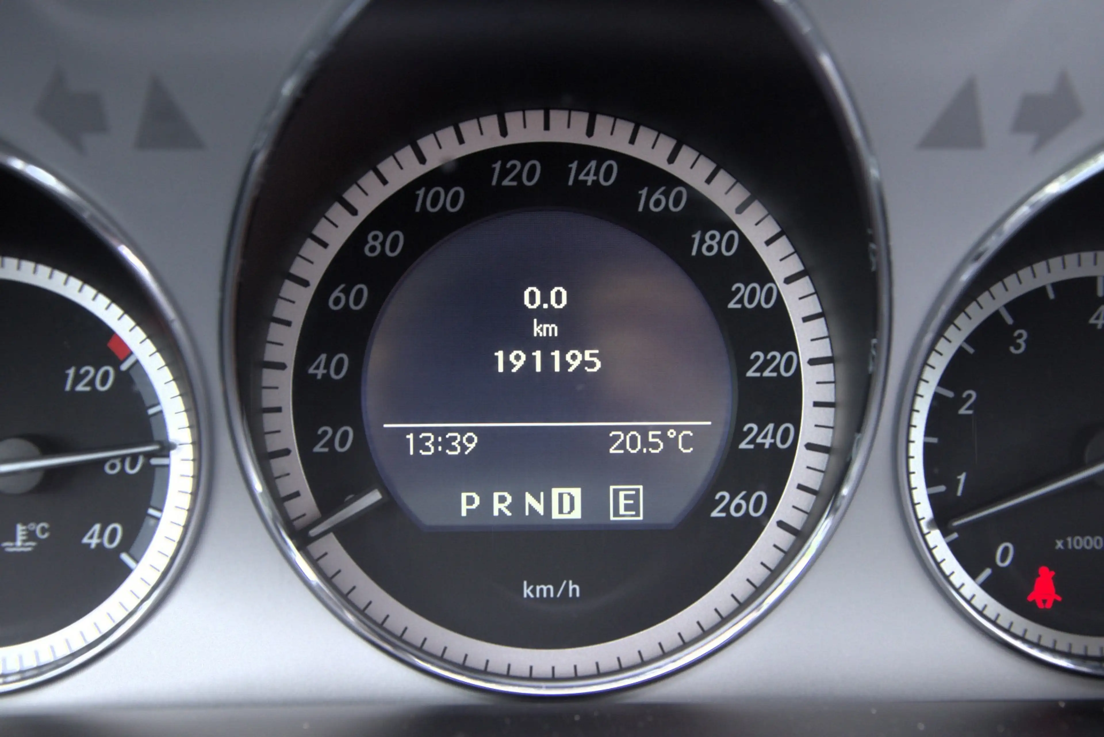 Mercedes-Benz C 180 CGI BlueEFFICIENCY Business Class Avantgarde, Vol — photo 12