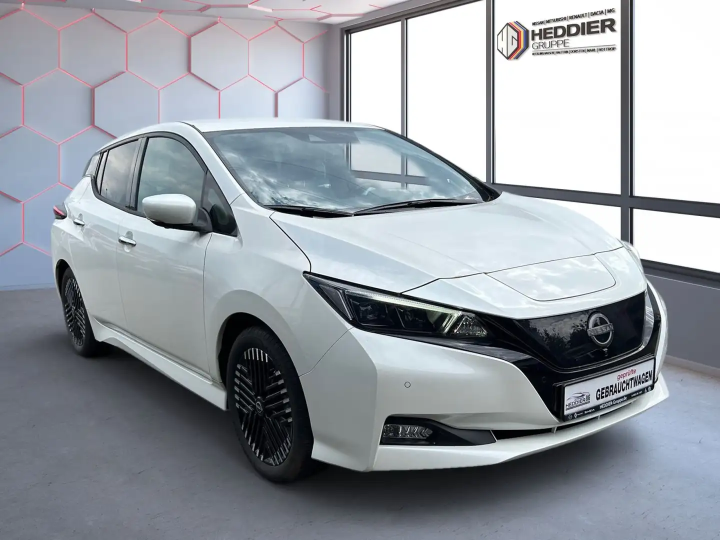 Nissan Leaf 40 KW Tekna *BOSE*NAVI*LEDER* Weiß - 2
