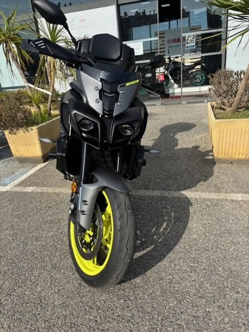 Yamaha MT-10 Gris - 2