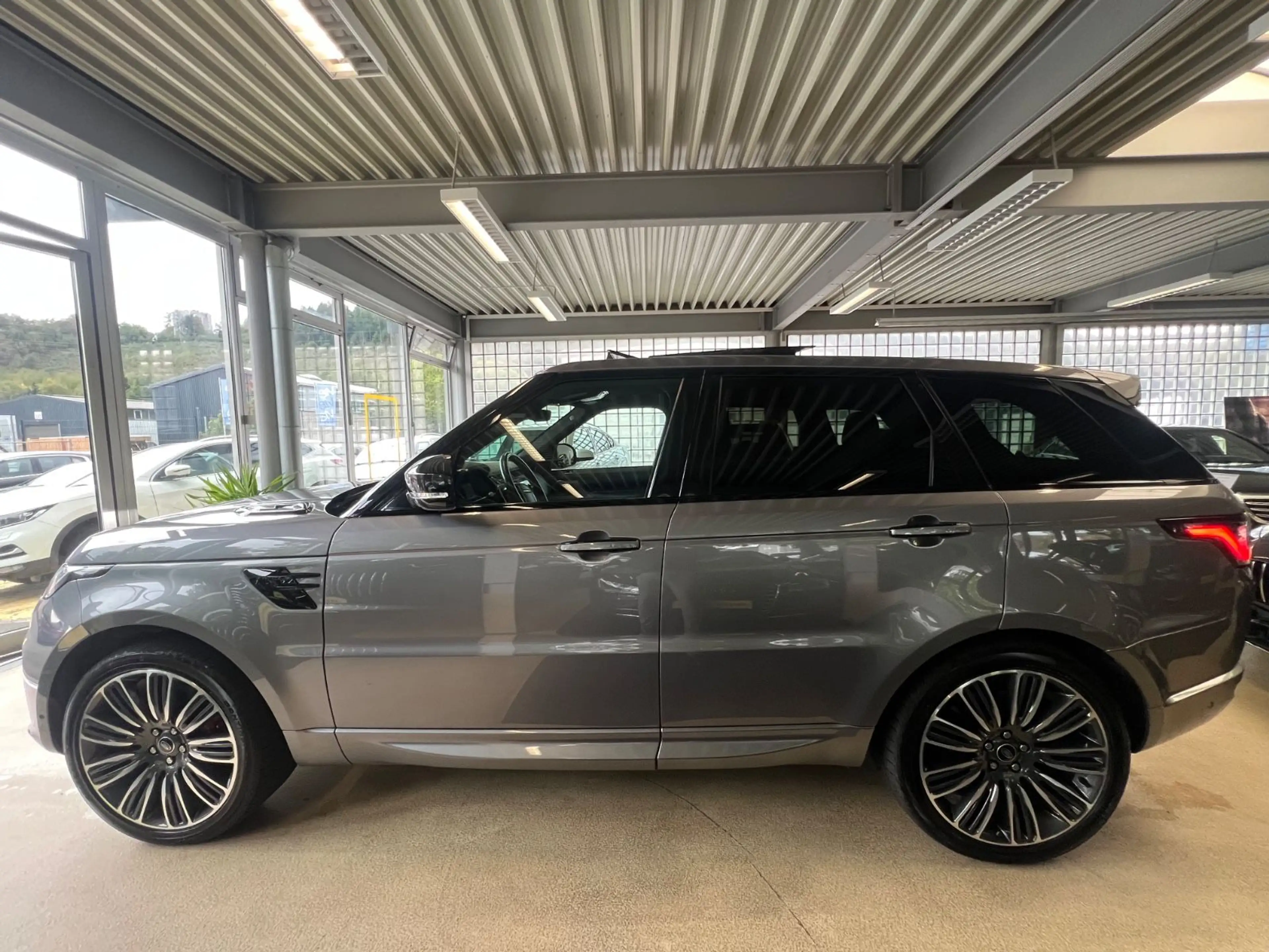 Land Rover Range Rover Sport Autobiography Dynamic *TV* — photo 8
