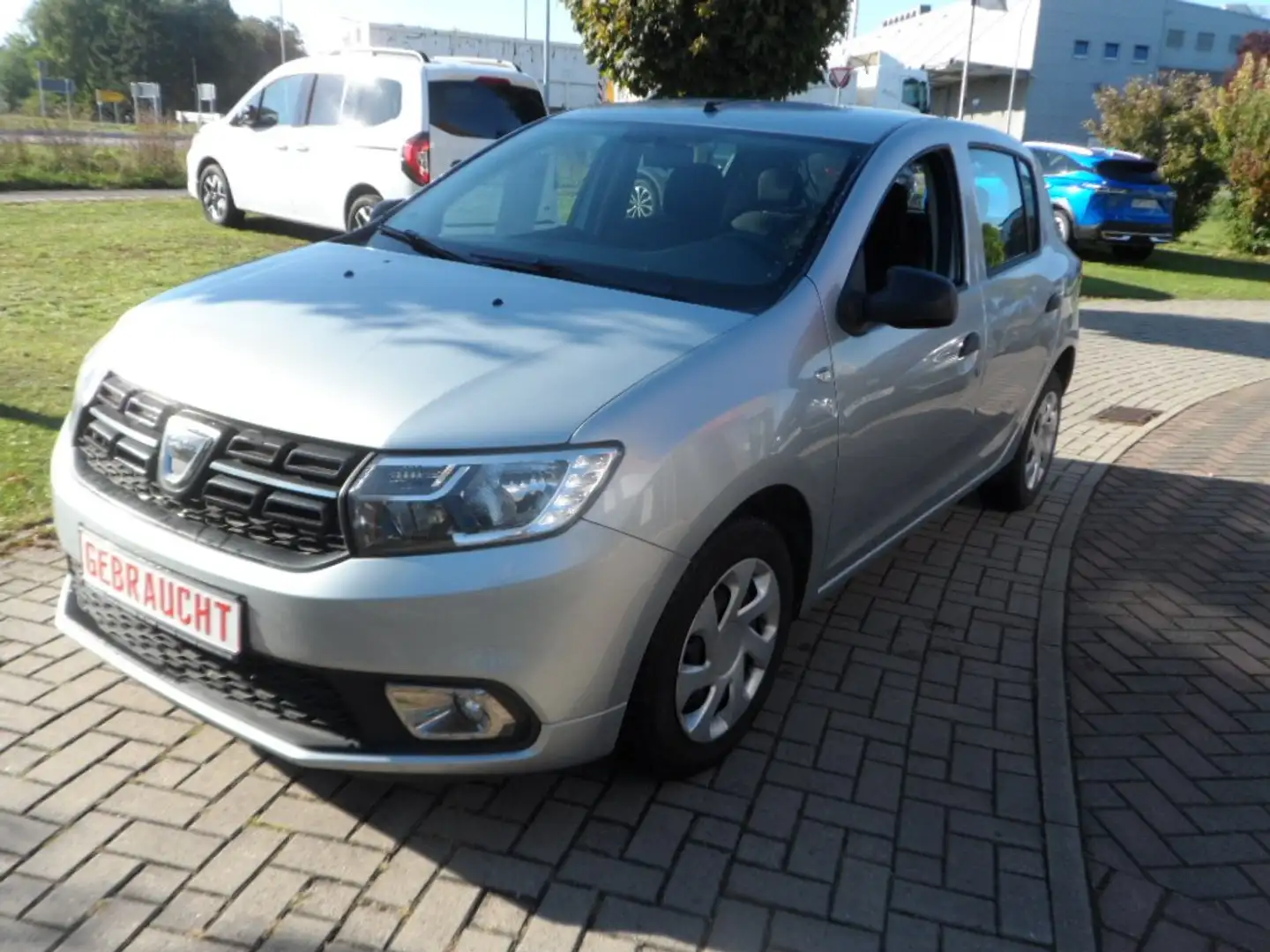 Dacia Sandero Essential Szürke - 1