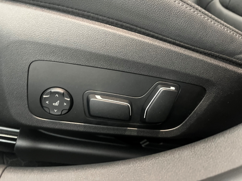 BMW 320 d xDrive Touring M Sport 18'' AHK LCProf Innov. Co — photo 8