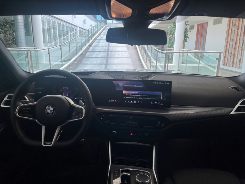 BMW 320 d xDrive Touring M Sport 18'' AHK LCProf Innov. Co — photo 6