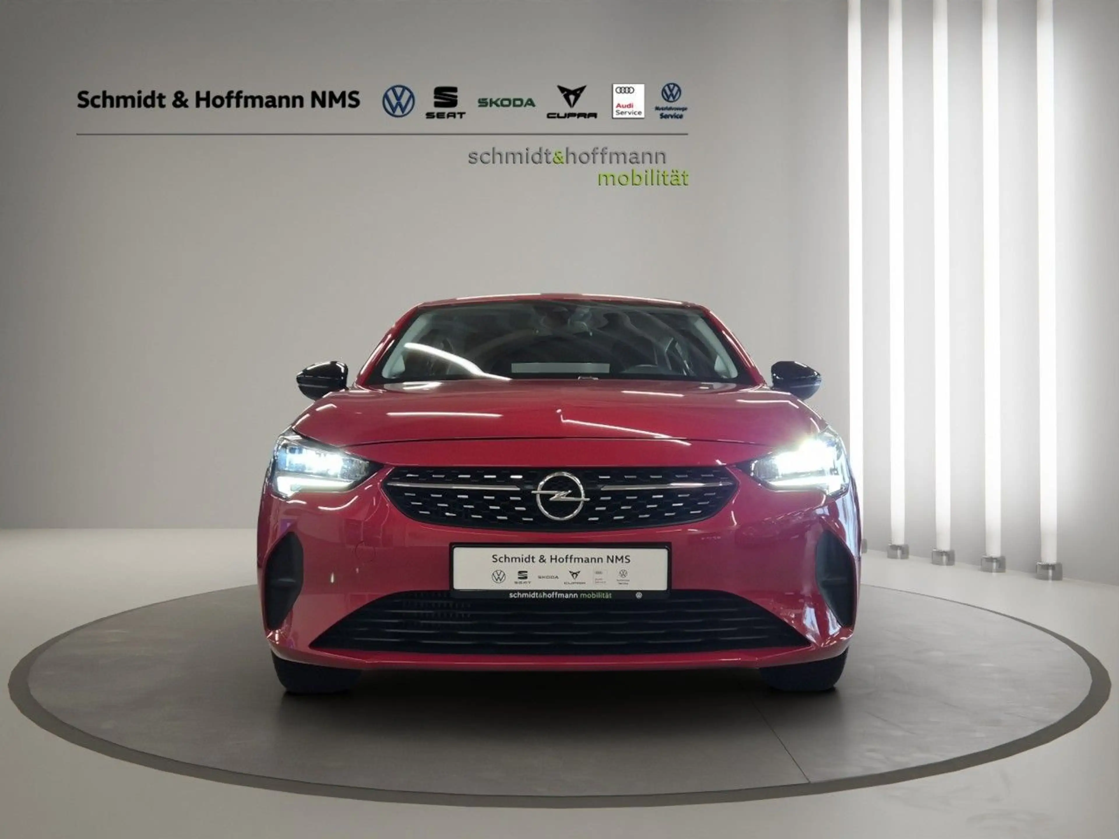 Opel Corsa Elegance 1.2 Turbo 6 Gang PDC Ganzjahr Car — photo 3