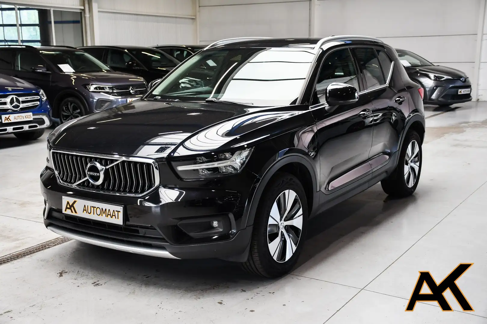 Volvo XC40 XC40 T5 PHEV Design - NAVI / CAMERA / SMARTLINK Zwart - 1