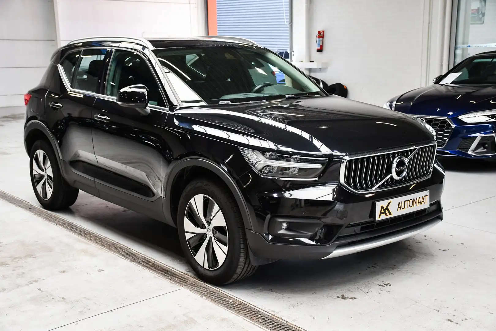 Volvo XC40 XC40 T5 PHEV Design - NAVI / CAMERA / SMARTLINK Zwart - 2