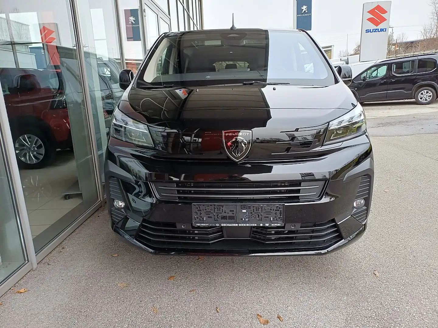 Peugeot Traveller Premium BlueHDi 180 Standard EAT8 Schwarz - 2