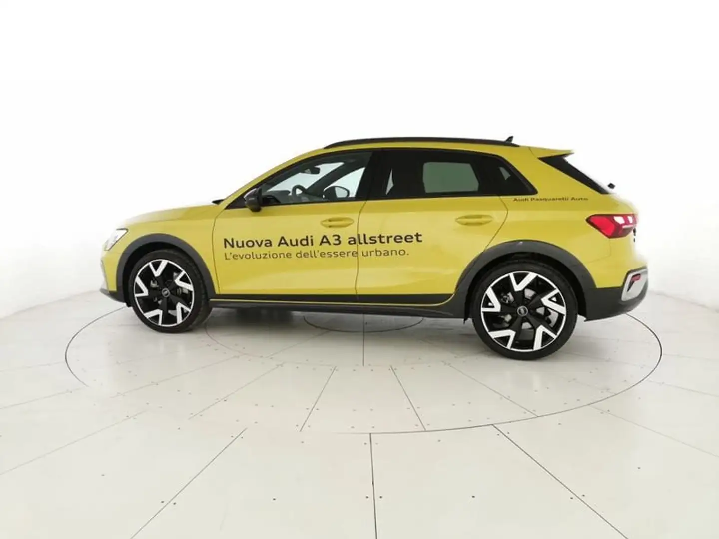 Audi A3 NUOVA ALLSTREET 35 1.5 tfsi mhev Identity Contras Giallo - 2