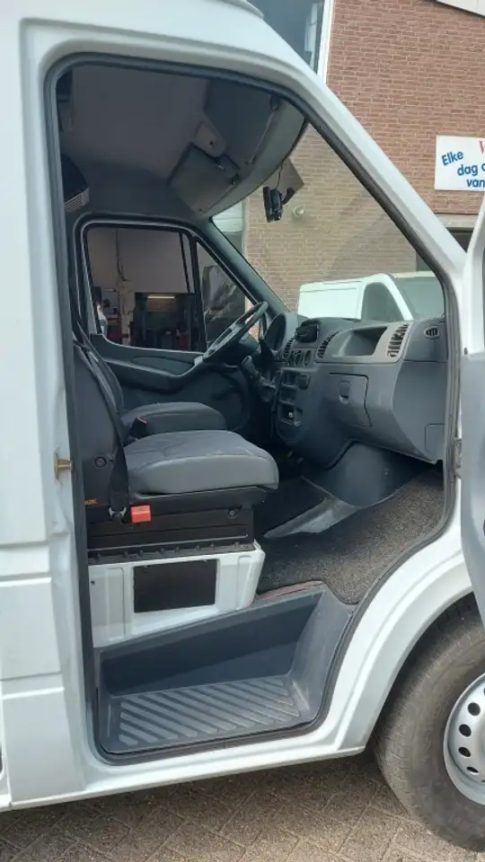 Mercedes-Benz 311 CDi, foto 4