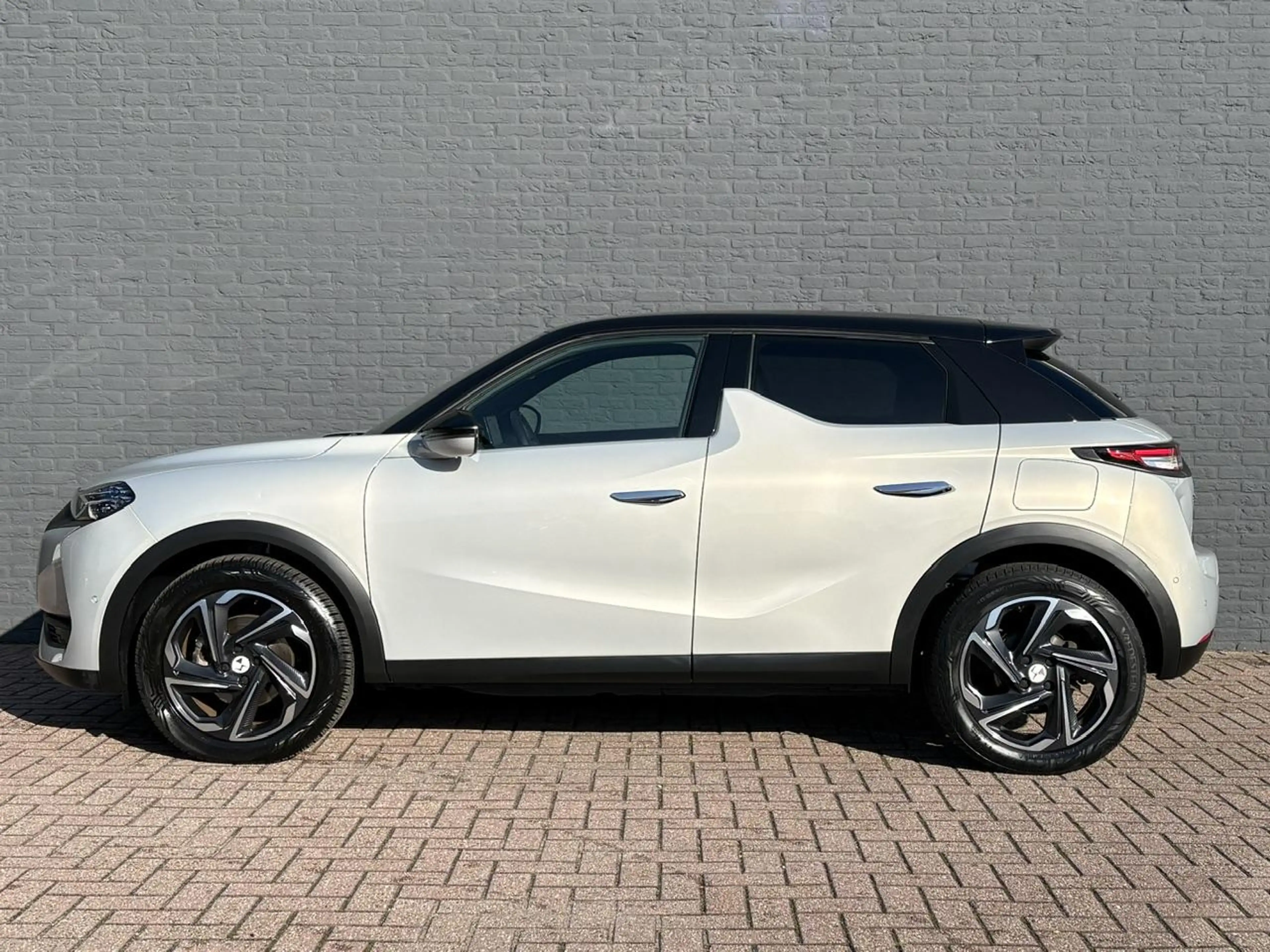 DS Automobiles DS 3 Crossback Rivoli E-Tense 50 kWh |  Dealer onderhouden | All — photo 9